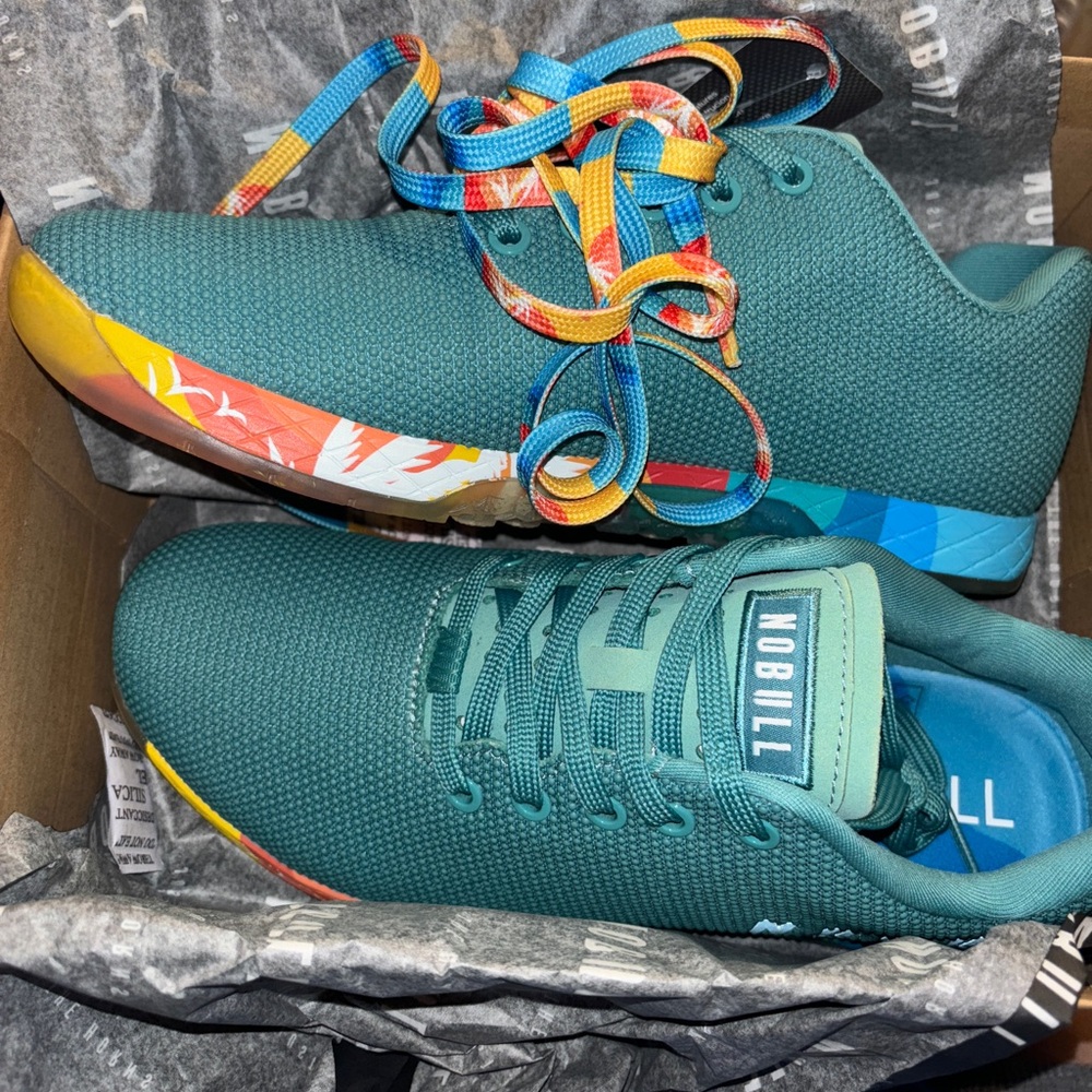 Nobull trainers size 10 women’s 8 Men’s